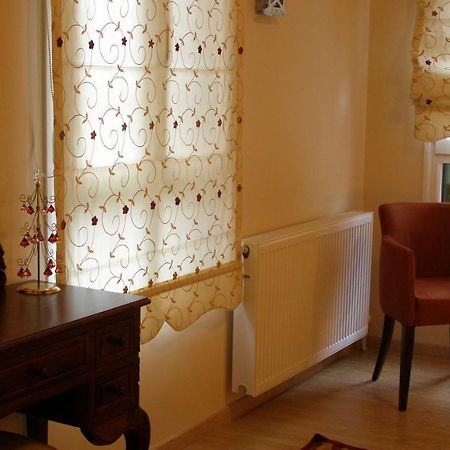 Room In Faneromeni'S Grove 卡斯托里亚 外观 照片